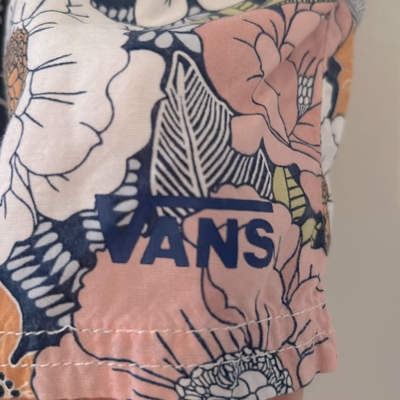 Vans shorts with pockets - Picture 2 of 6